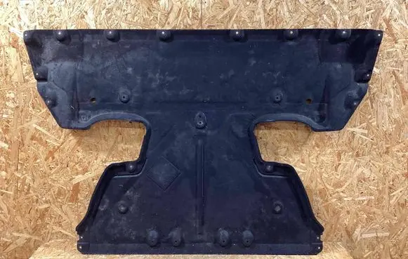 Porsche Taycan 9J1 Engine splash shield/under tray PAD825213 9j1825213a