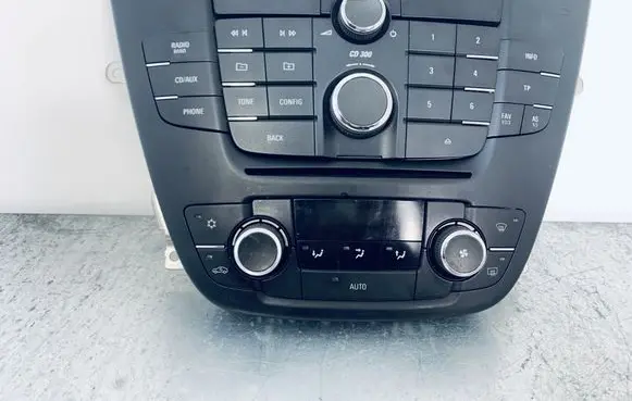 Opel Insignia A Climate control unit 13273095 13273252