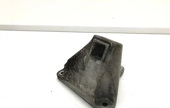 BMW 5 F10 F11 Engine mounting bracket 6795958