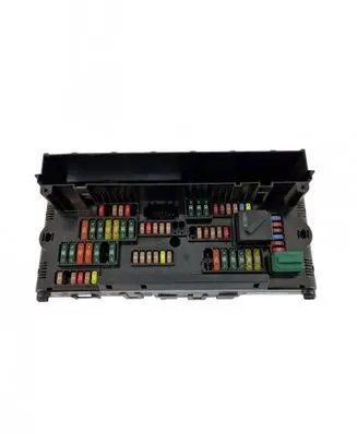 BMW 5 F10 F11 Fuse module 9234421
