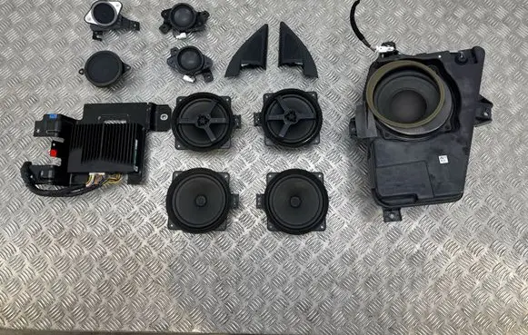 KIA Sorento Audio system kit 963403S200