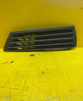 Opel Zafira B Front bumper lower grill 13124987