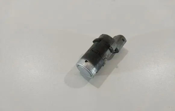BMW 5 E60 E61 Parking PDC sensor 688028