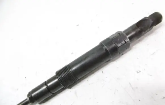 Ford Mondeo Mk III Fuel injector