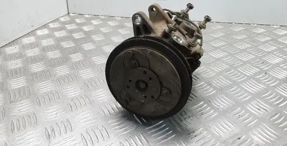Nissan Terrano Air conditioning (A/C) compressor (pump)