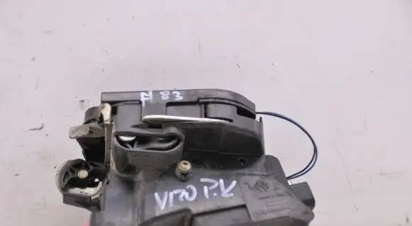 Mercedes-Benz Vito Viano W639 Coupe door lock (next to the handle) A2C53027407