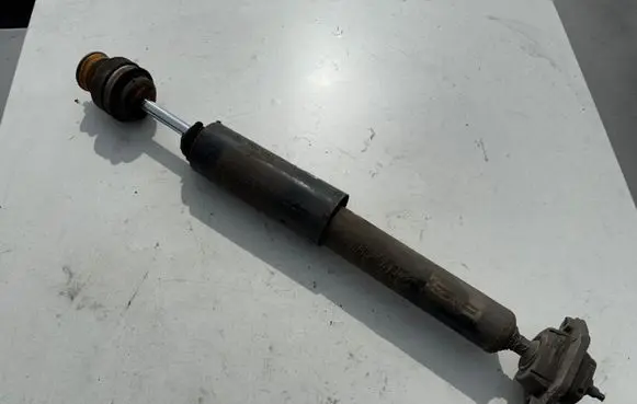 BMW 1 E81 E87 Rear shock absorber/damper 6771555 1054131415 F87H001B