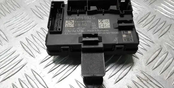 Audi A4 S4 B9 Door control unit/module 8W0959592G