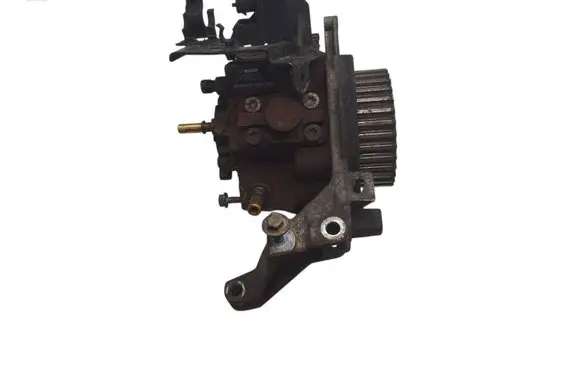 Ford Focus C-MAX Fuel injection high pressure pump 0445010102 9683703780A