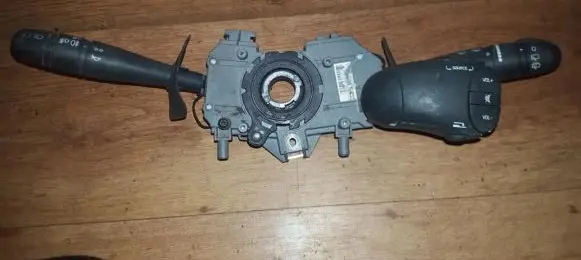 Multifunctional control switch/knob