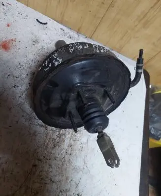 Nissan Primera Brake booster