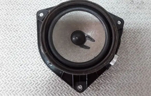 Toyota Corolla Verso AR10 Rear door speaker 861600F030