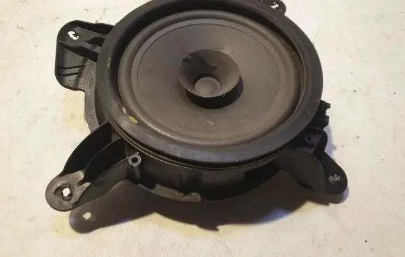 Volvo S60 Front door speaker 30679496