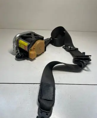 Opel Insignia A Front seatbelt 13303849 12022009 M111