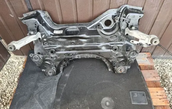 Peugeot 508 II Front subframe wozeksankibelka