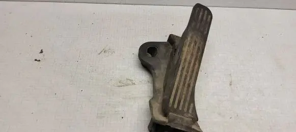 Volkswagen Caddy Accelerator throttle pedal 65104011 65104100