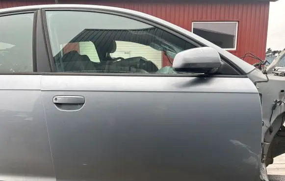 Audi A6 S6 C6 4F Front door