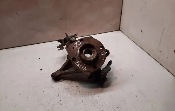 Peugeot Partner Front wheel hub