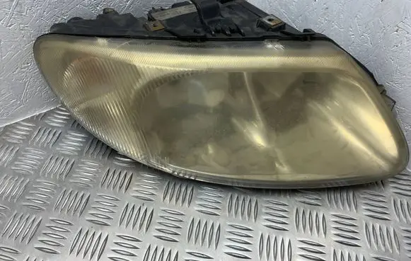 Chrysler Grand Voyager IV Headlight/headlamp 5875200000 04857710BD