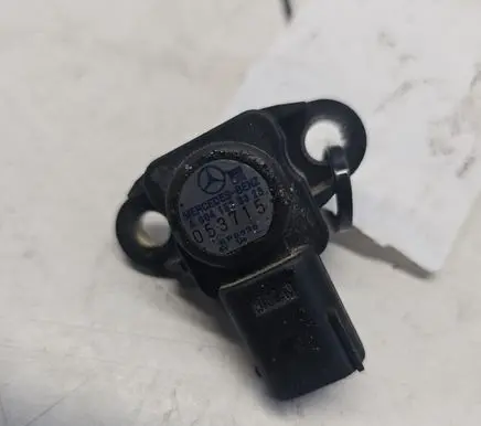 Mercedes-Benz E W211 Air pressure sensor A0041533328