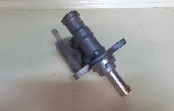 Mazda CX-7 Master brake cylinder 0204223634