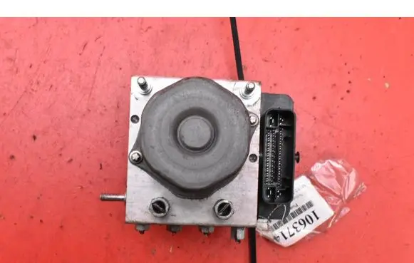 Nissan Micra C+C ABS Pump 476605FP0A