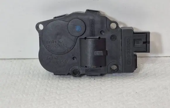 Audi Q5 SQ5 Air flap motor/actuator K9749006 EFB430
