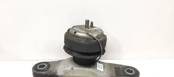 Volvo V40 Engine mount bracket 31359635 31460937