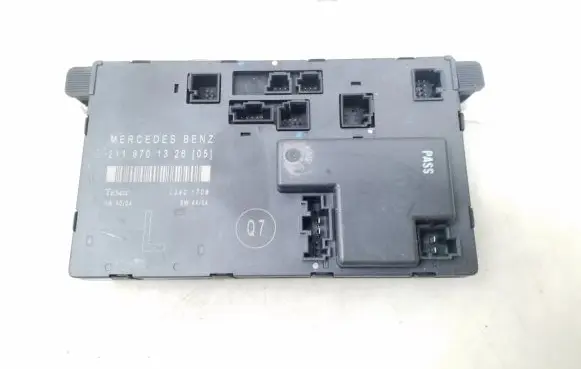 Mercedes-Benz E W211 Door control unit/module A2118701326