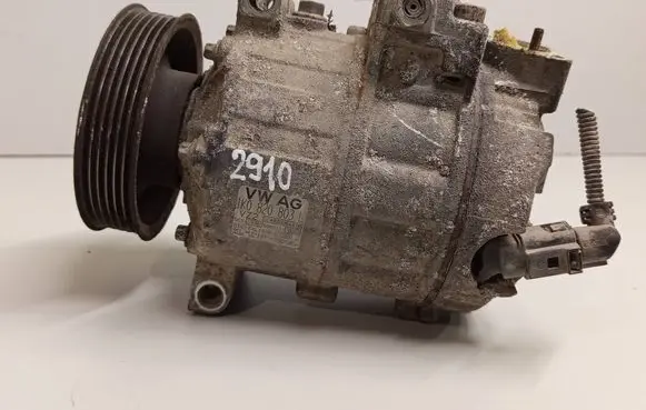 Volkswagen Touran I Air conditioning (A/C) compressor (pump) 1K0820803L 4820054476 506041000