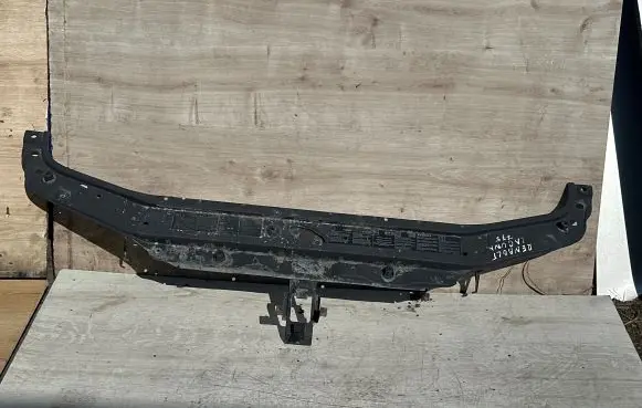 Top upper radiator support slam panel