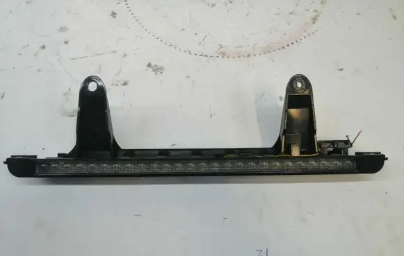 Audi A2 Third/center stoplight 8Z0945097