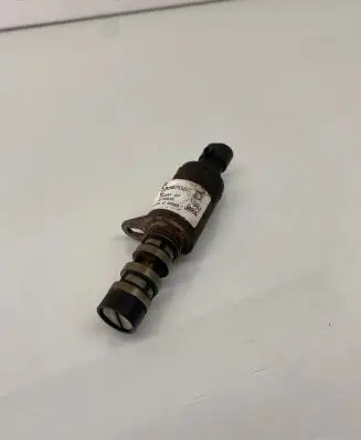 Opel Astra J Camshaft vanos timing valve 55567050 F34755501