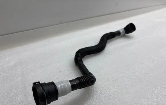 Tesla Model Y Engine coolant pipe/hose 162959400B 240418