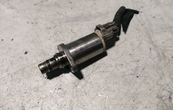 Toyota Corolla Verso AR10 Camshaft vanos timing valve 