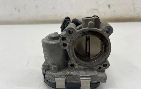 Porsche Panamera (971) Throttle valve 06M133062J