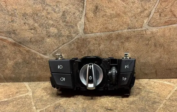 BMW 5 G30 G31 G38 Light switch 9472970