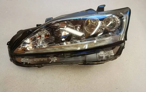 Lexus CT 200H Headlight/headlamp 