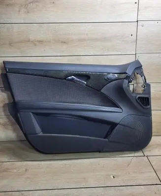 Mercedes-Benz E W211 Front door card panel trim A2117207162 211A265 8211222