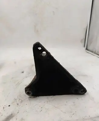 Audi A4 S4 B5 8D Engine mounting bracket 8d0199308f