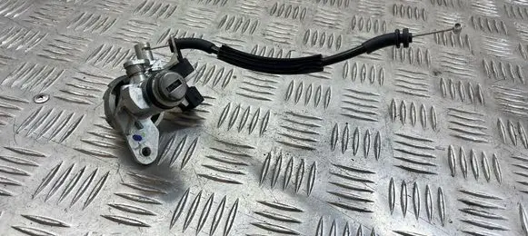 Audi A6 S6 C6 4F Tailgate exterior lock 8E0827573