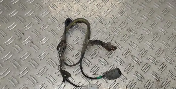 Toyota Sienna XL30 III Rear ABS sensor wiring 
