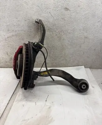 BMW 5 G30 G31 Front wheel hub 6879182