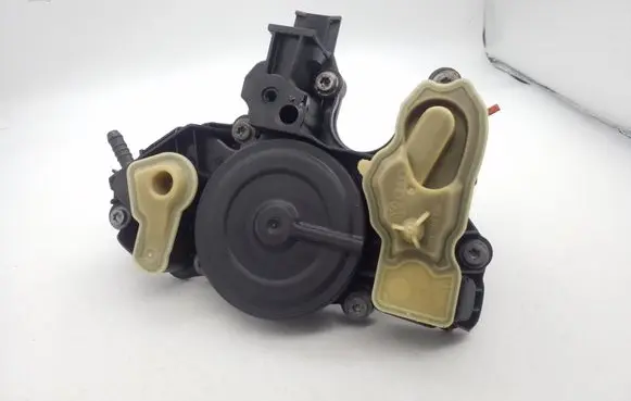 Volkswagen Jetta VI Oil breather separator 06K103495Q