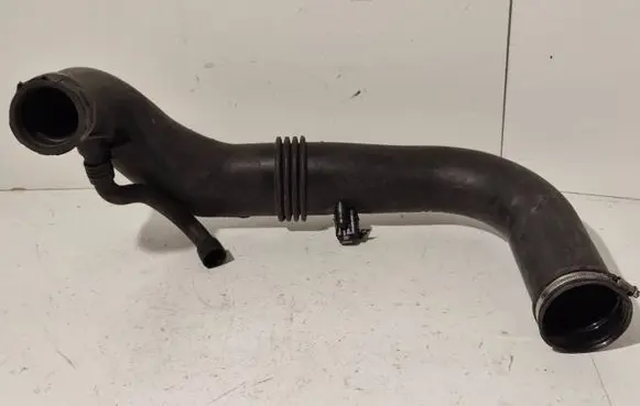 Mercedes-Benz C W204 Air intake hose/pipe A2710901929