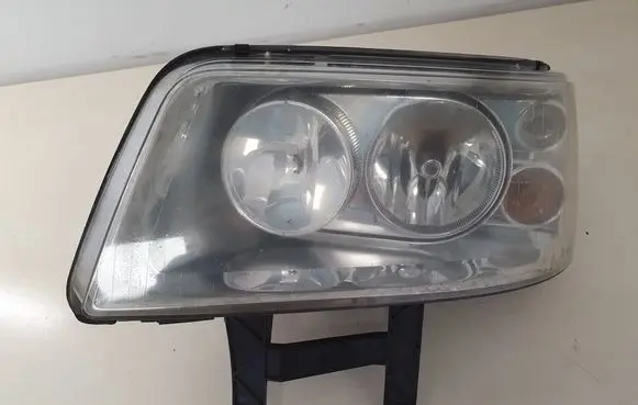 Volkswagen Transporter - Caravelle T5 Headlight/headlamp 7H1941015L