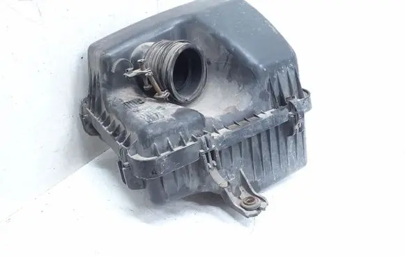 KIA Sorento Air filter box 281103E100