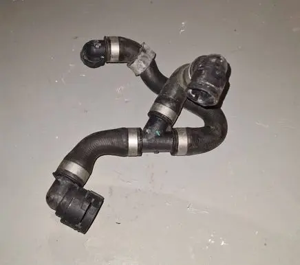 Mercedes-Benz C W205 Engine coolant pipe/hose A2055015400 2048614
