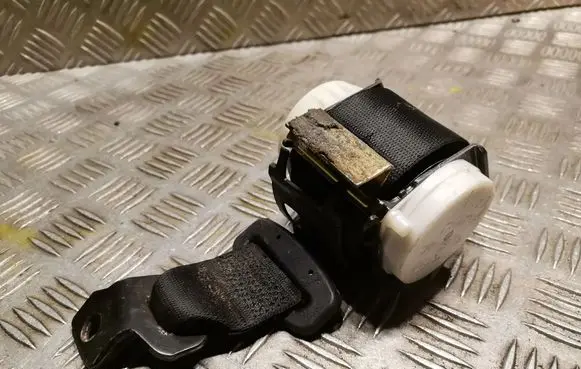 BMW 5 E60 E61 Middle seatbelt (rear) 7059773
