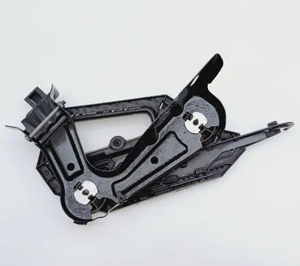Headlight/headlamp mounting bracket
